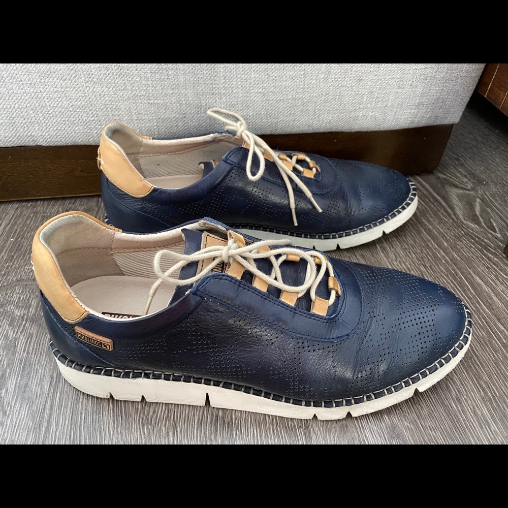 Woman Navy Blue Pikolinos
